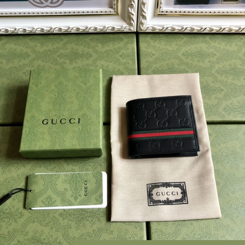 G*u*i wallets & purse